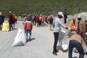 Cleanliness Drive In Kedarnath
