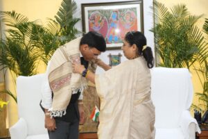 Ritu Khandudi Met Dr Mansukh Mandaviya