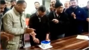 Bjp Leader Celebrate Birthday In Police Station