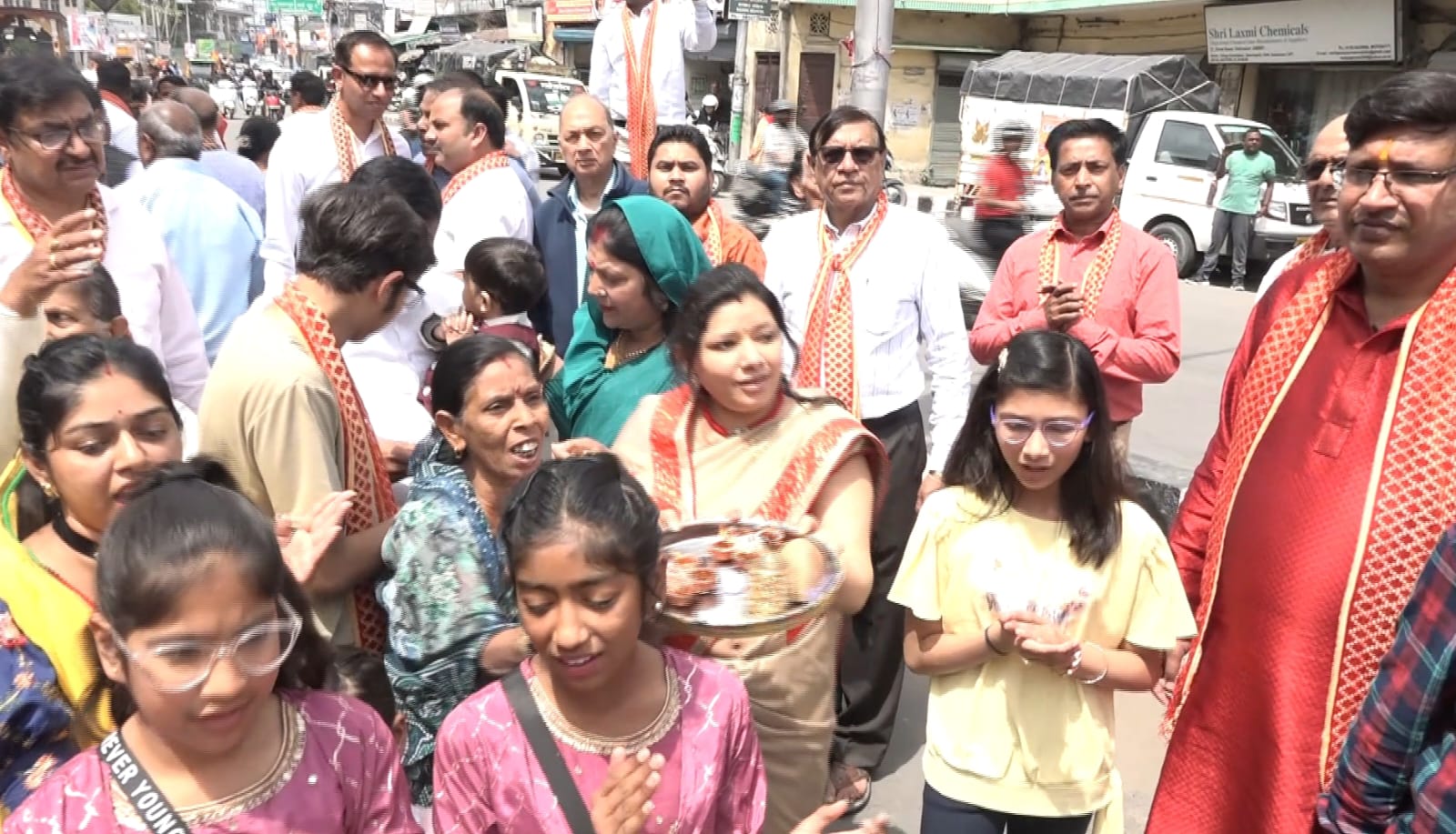 Mahavir Jayanti Celebration In Uttarakhand : महावीर जयंती पर जैन धर्म के लोगों ने निकाली विशाल रैली, सैकड़ों की संख्या में जैनियों ने लिया भाग